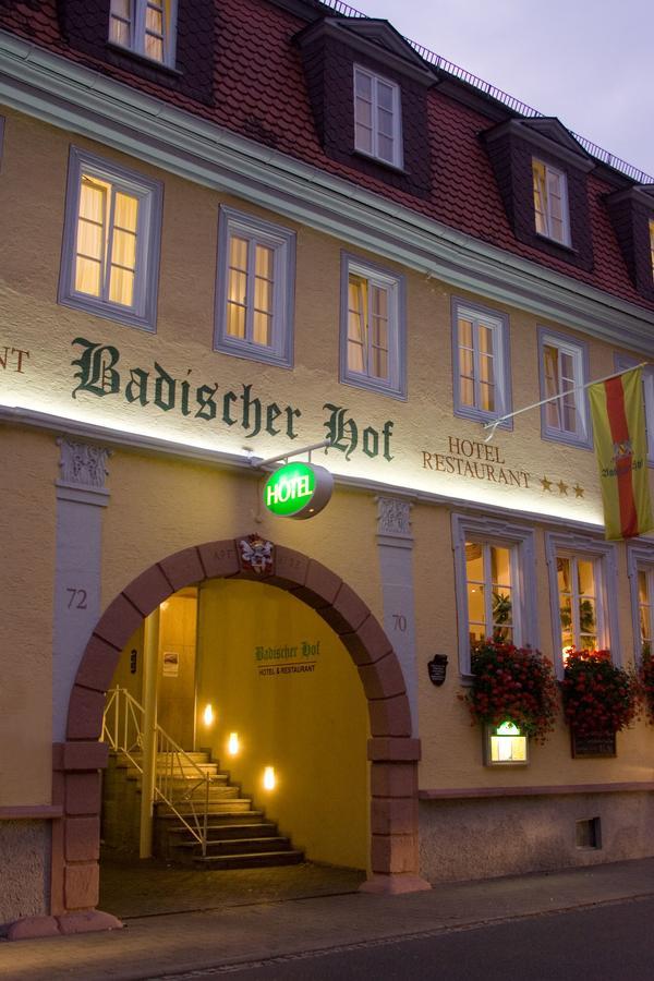 Badischer Hof Таубербишофсхайм Екстериор снимка