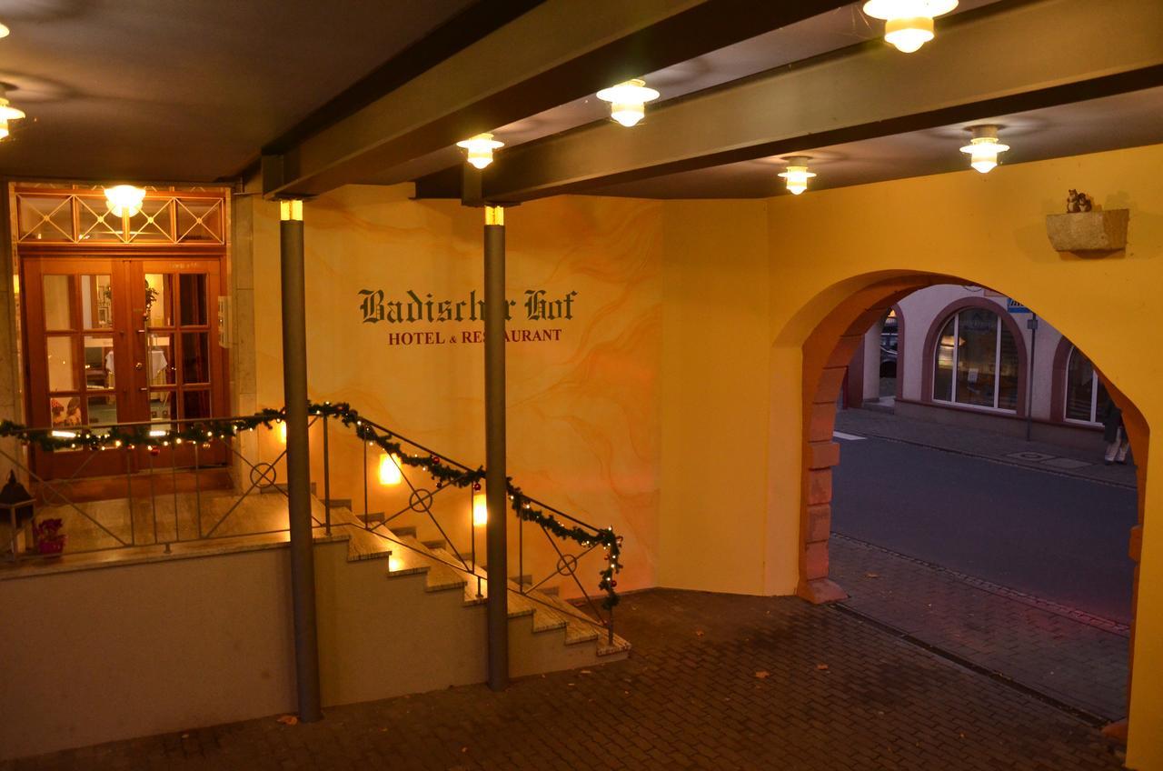 Badischer Hof Таубербишофсхайм Екстериор снимка